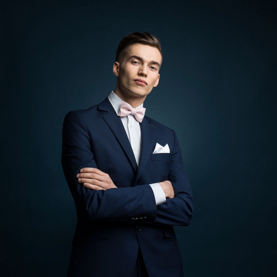 Muszka różowa Brunon Muszynski